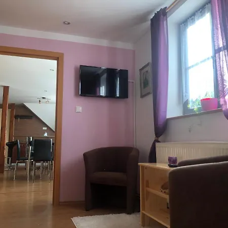 Pod Haniperkem Gasthof 3*