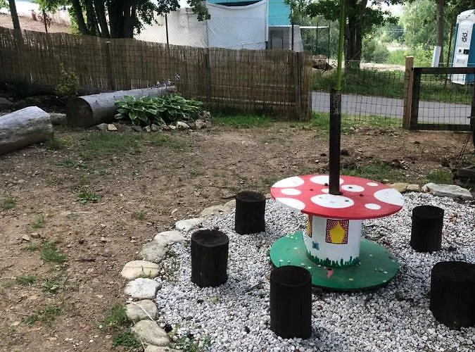 Ubytovani Pod Haniperkem 3*